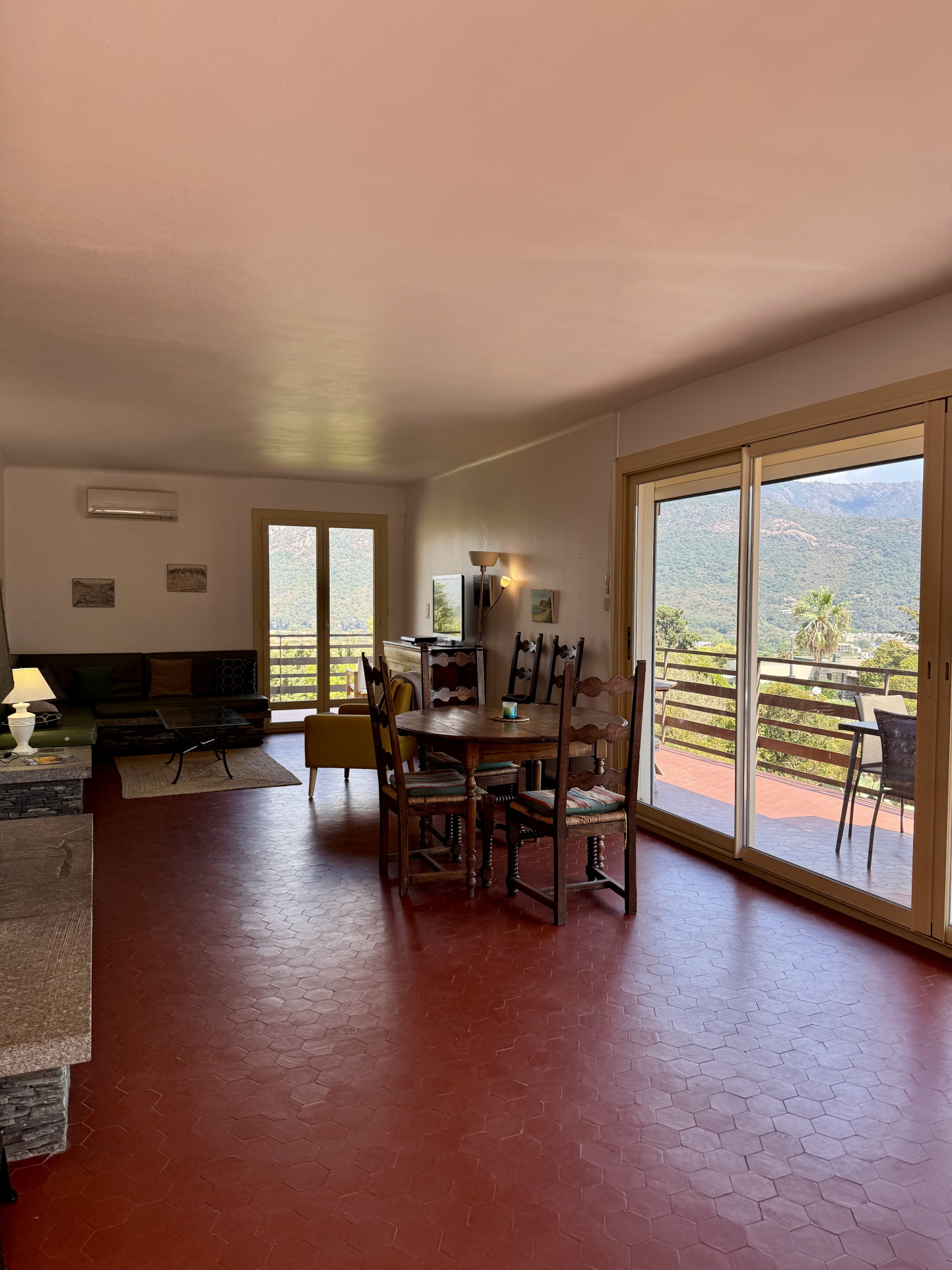 House 4 pièces · 116.00 m² à Sagone